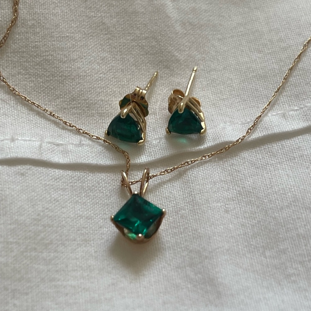 Lab growth emerald 10k set